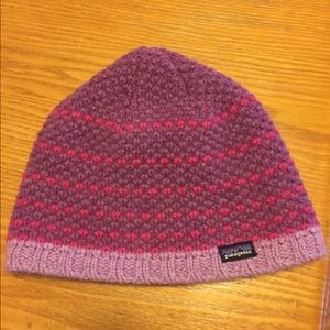 ❄️Patagonia fleece-lined beanie❄️